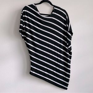 In Joy Clothing Womens Striped Asymmetrical Short Sleeve Casual Tunic Top S
